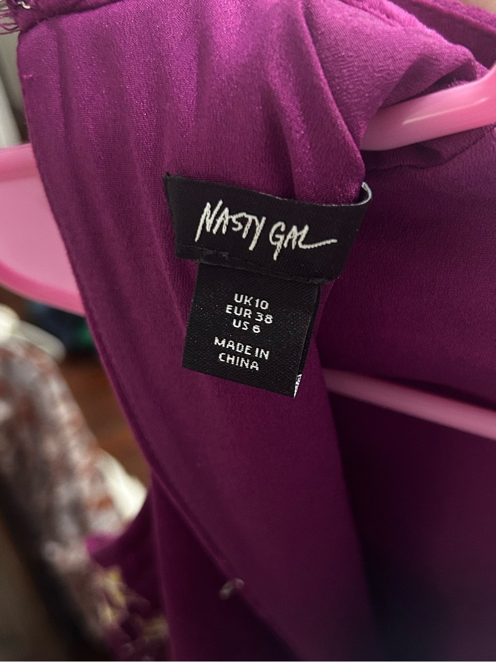 Nasty Gal Embroidered Velvet Jumpsuit - Picture 6 of 8